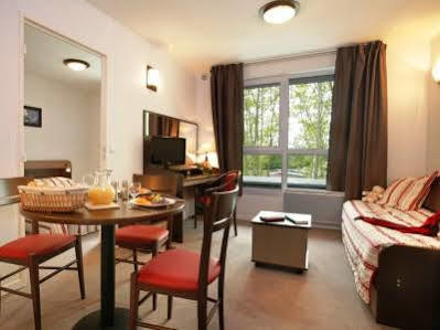 Appart Hotel Annecy Seynod מראה חיצוני תמונה